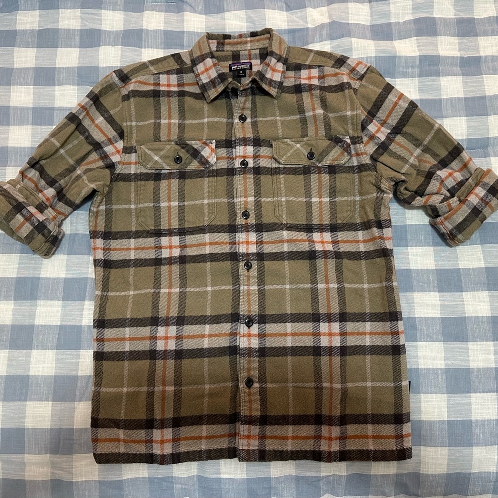 Patagonia Men's L/S Organic Cotton MW Fjord Flannel Shirt - Sage Khaki